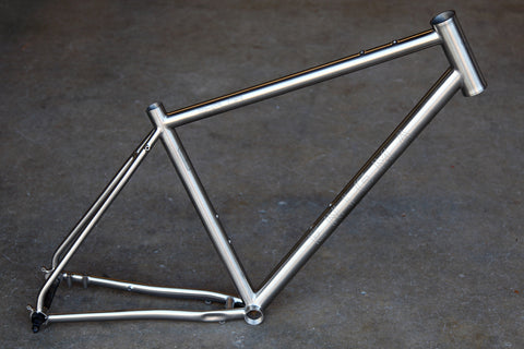 #F5 Explor Titanium Adventure Frame |  Size. Large