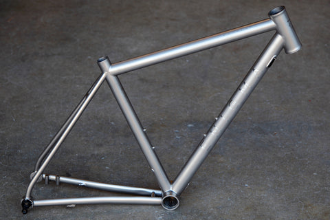 #F6 Echelon Titanium Road Frame | Size 52cm